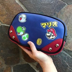 Super Mario clutch cosmetic bag Bioworld official